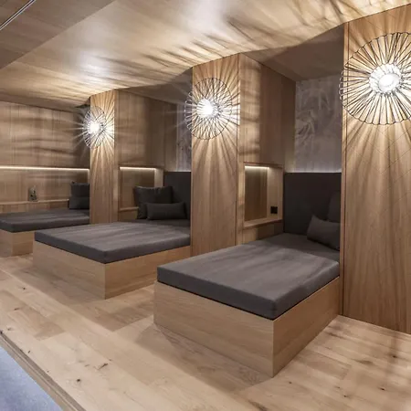 Almesberger فندق 4*