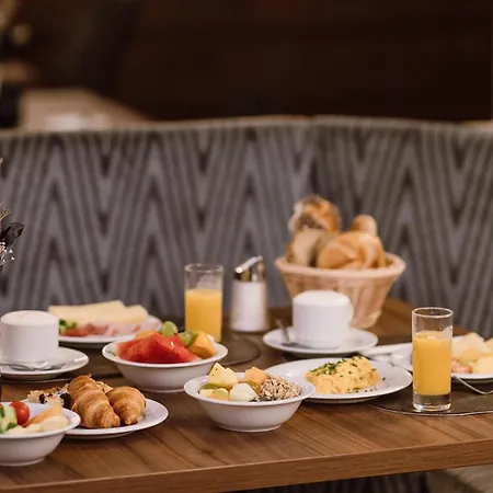 Hotel Almesberger 4*