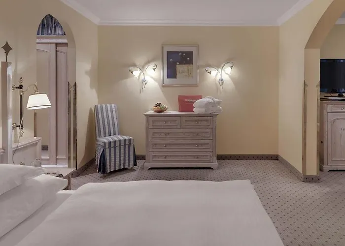 ホテル Almesberger