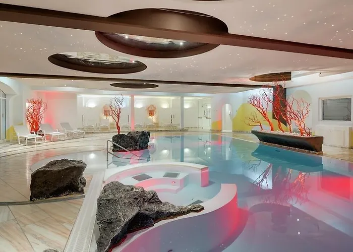 호텔 Almesberger 4*