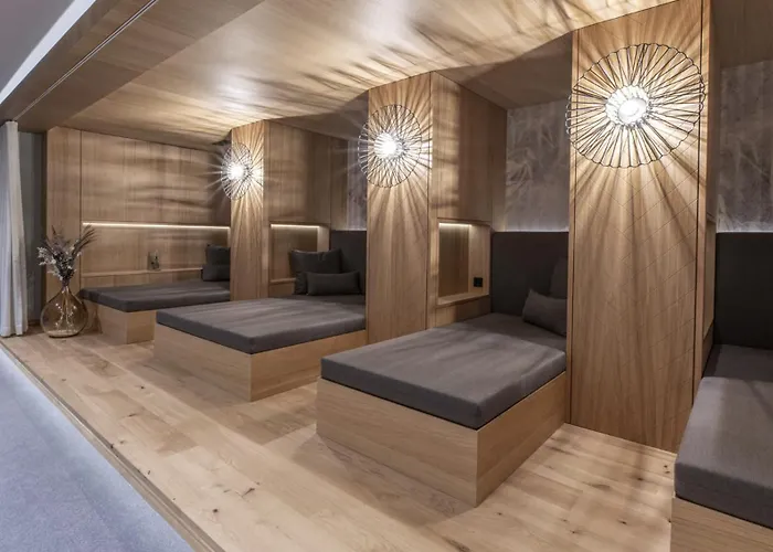 Almesberger ホテル 4*