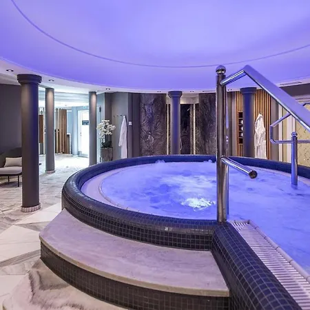 Hotel Almesberger 4*