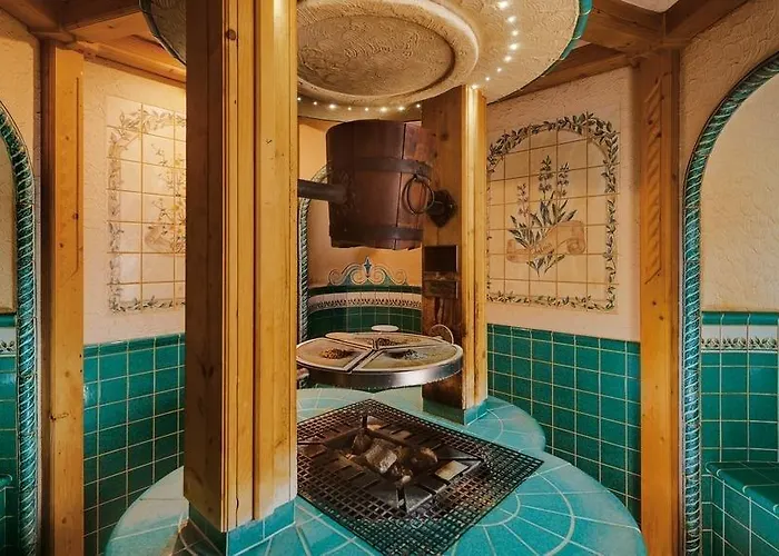 ホテル Almesberger 4*